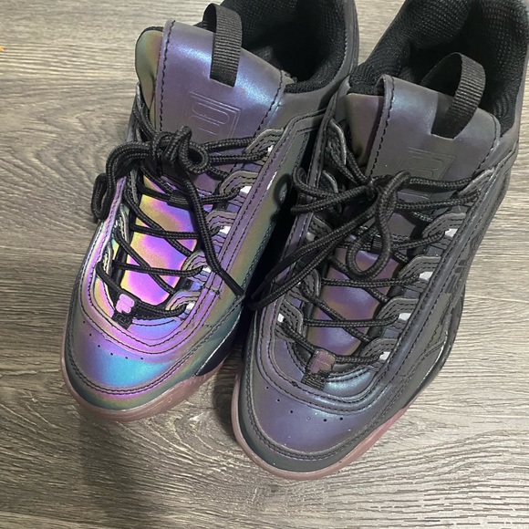 Fila holographic reflective sneakers - Picture 2 of 5